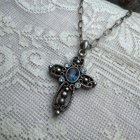 1928 Jewelry Co Blue Rhinestone Cross Necklace Antiqued Silver Tone Victorian - Picture 4 of 5